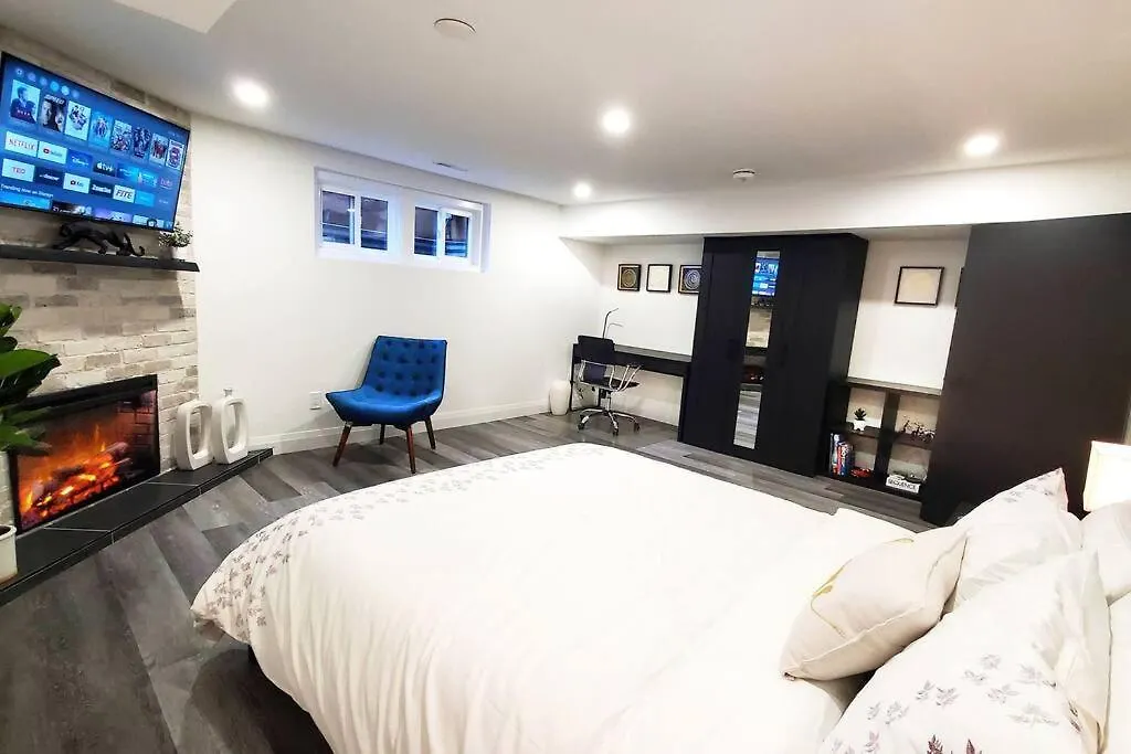 Renovated Guest Suite Near The Lake & High Park In Toronto! 0*, Toronto